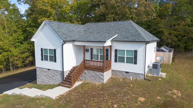 2800 Hurricane Creek Rd, N, Mc Ewen, TN 37101