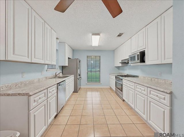 10613 Ribbonwood Ave, Baker, LA 70714