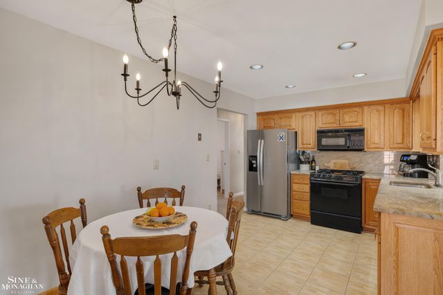 32549 Gloede Drive Drive, Warren, MI 48088