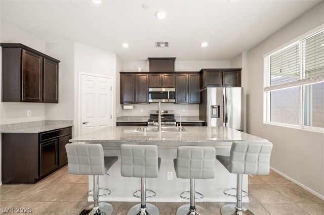 1301 Luna Del Oro Lane, Henderson, NV 89002