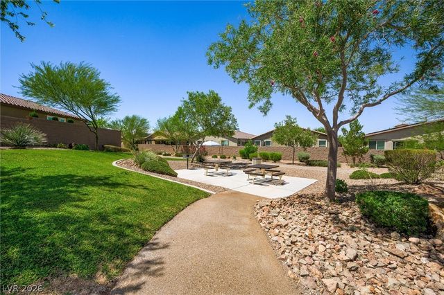 1301 Luna Del Oro Lane, Henderson, NV 89002