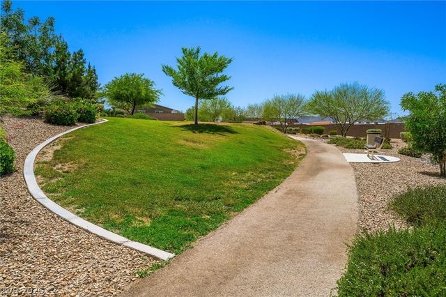 1301 Luna Del Oro Lane, Henderson, NV 89002