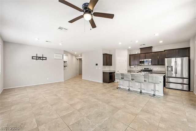1301 Luna Del Oro Lane, Henderson, NV 89002