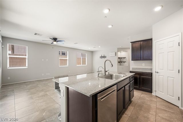 1301 Luna Del Oro Lane, Henderson, NV 89002