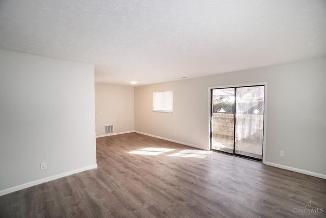 2048 Woodtrail Drive, Fairfield, OH 45014