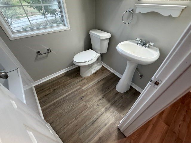 2304 Beverly Drive, Granbury, TX 76048