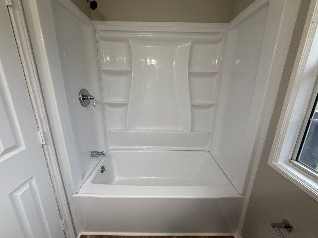 2304 Beverly Drive, Granbury, TX 76048