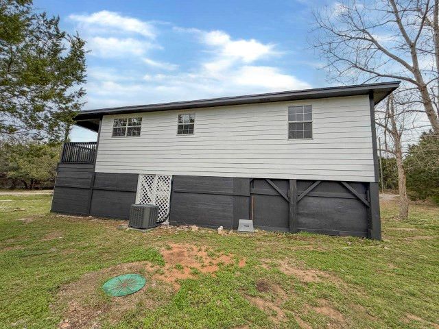 2304 Beverly Drive, Granbury, TX 76048