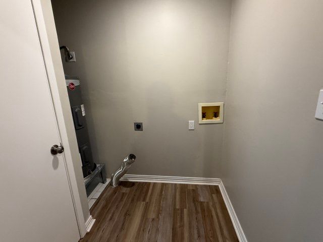 2304 Beverly Drive, Granbury, TX 76048