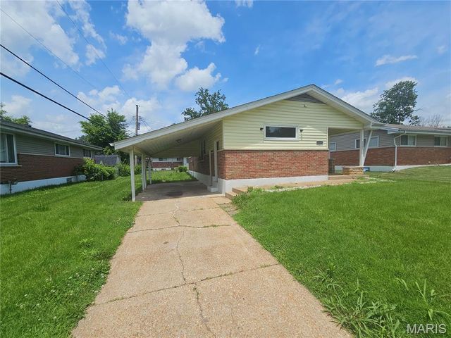 2207 Hollis Drive, St Louis, MO 63136