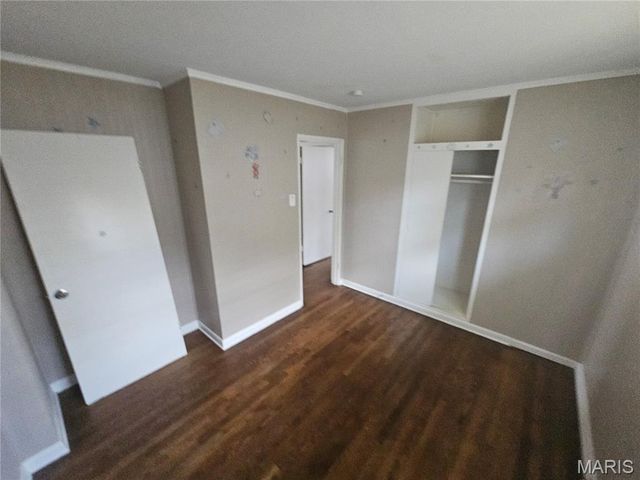 2207 Hollis Drive, St Louis, MO 63136