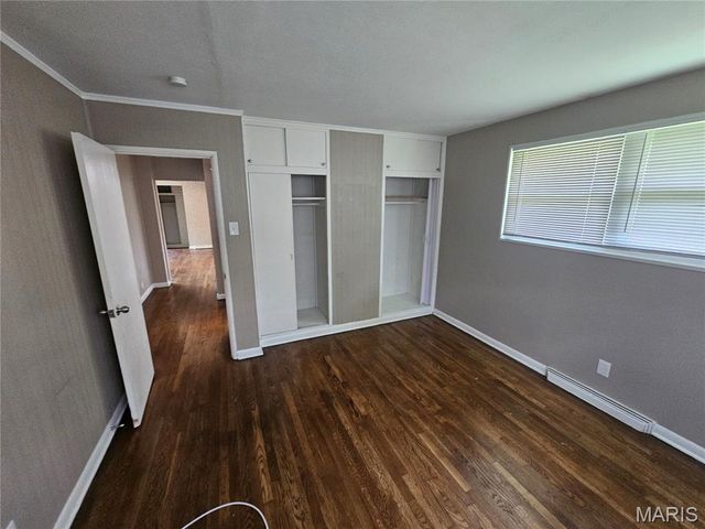 2207 Hollis Drive, St Louis, MO 63136