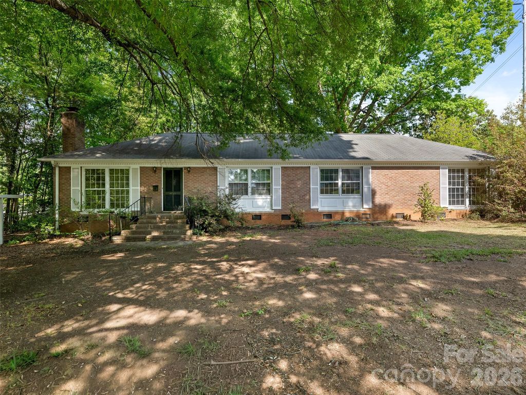 4701 Aspen Court, Charlotte, NC 28210