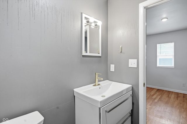 302 Hopkins Road, Cumberland, IN 46229