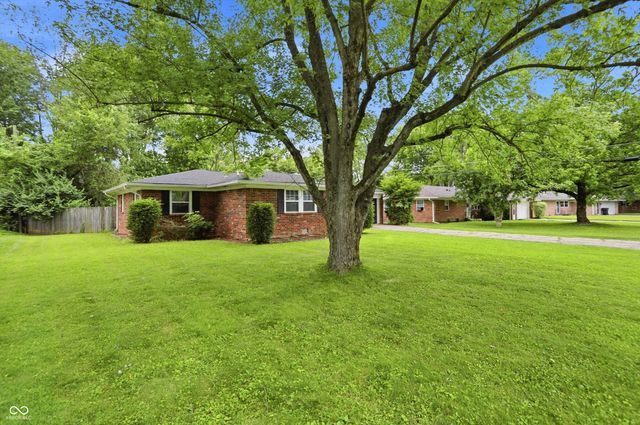 302 Hopkins Road, Cumberland, IN 46229