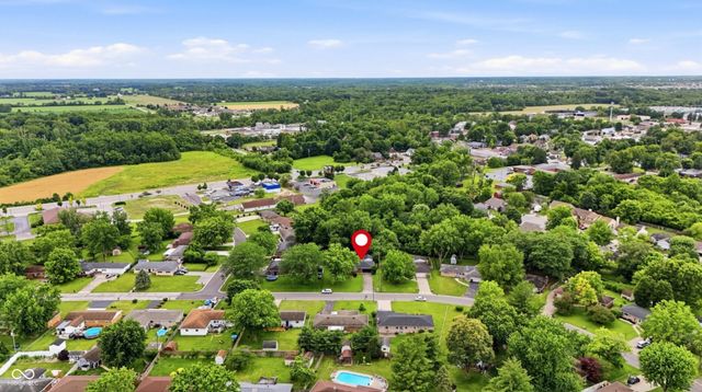302 Hopkins Road, Cumberland, IN 46229