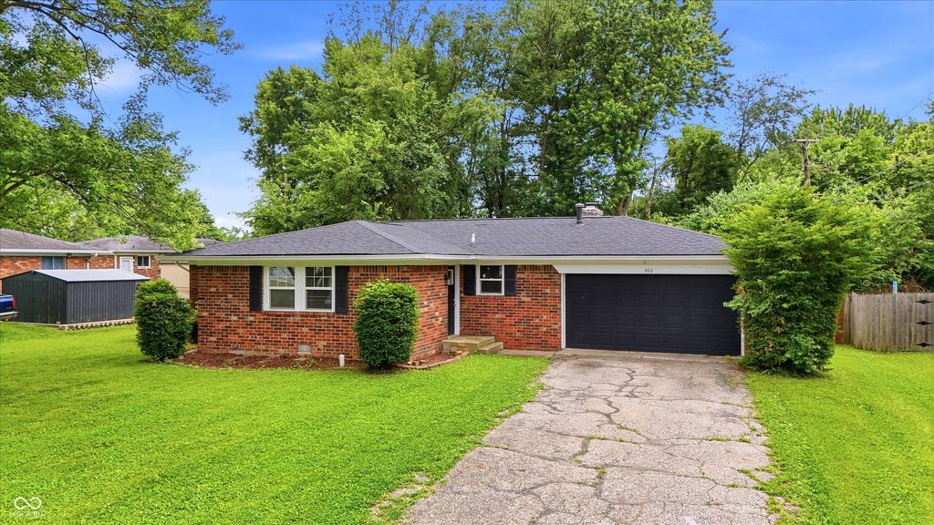 302 Hopkins Road, Cumberland, IN 46229