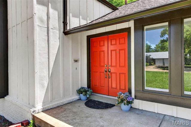 500 Kingridge Drive, Ballwin, MO 63011