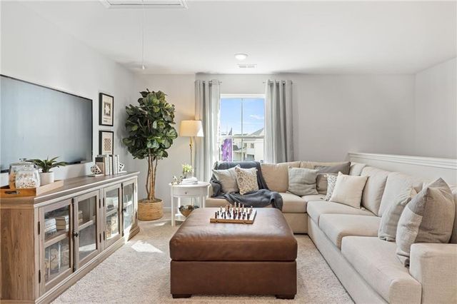 5109 Union Heights Way, Flowery Branch, GA 30542