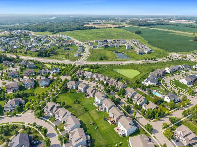 4014 Holasek Path, Chaska, MN 55318