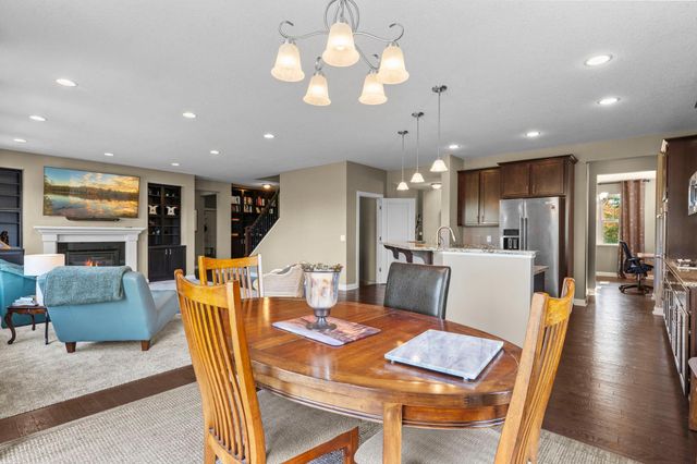 4014 Holasek Path, Chaska, MN 55318