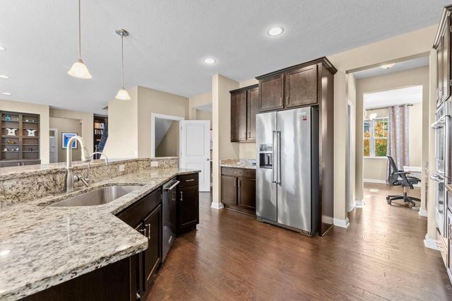 4014 Holasek Path, Chaska, MN 55318