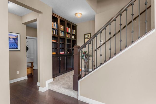 4014 Holasek Path, Chaska, MN 55318