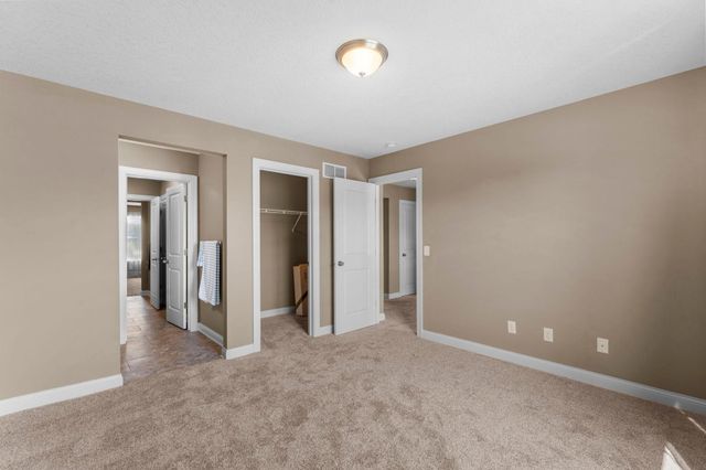 4014 Holasek Path, Chaska, MN 55318