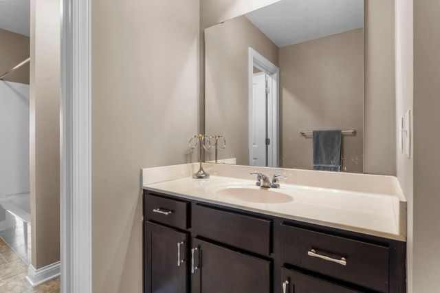 4014 Holasek Path, Chaska, MN 55318