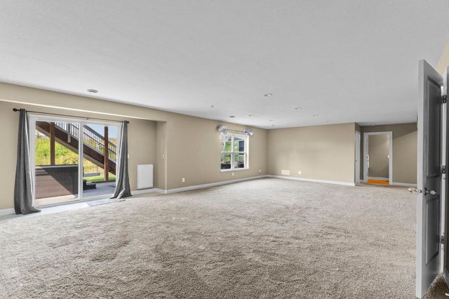 4014 Holasek Path, Chaska, MN 55318