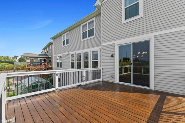 4014 Holasek Path, Chaska, MN 55318