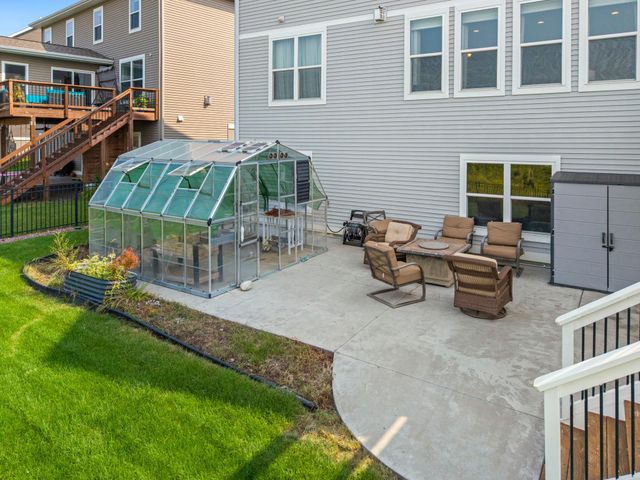 4014 Holasek Path, Chaska, MN 55318