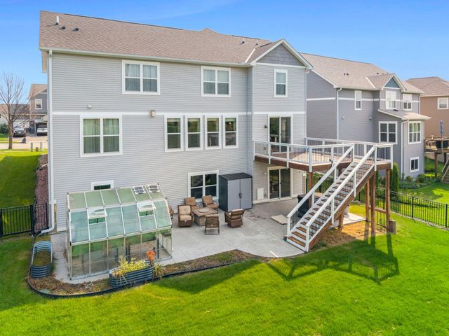 4014 Holasek Path, Chaska, MN 55318
