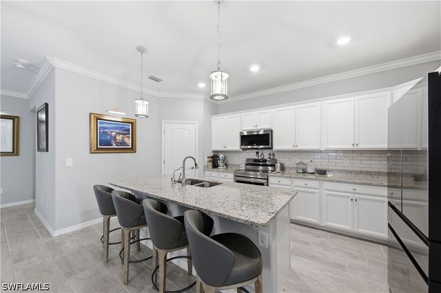 19584 Utopia LN, Estero, FL 33928
