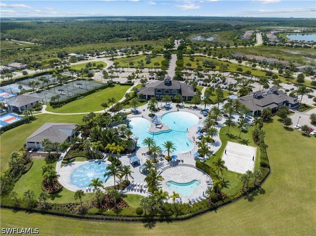19584 Utopia LN, Estero, FL 33928
