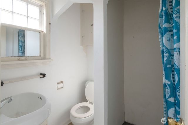 2135 4th Street, Bremerton, WA 98312