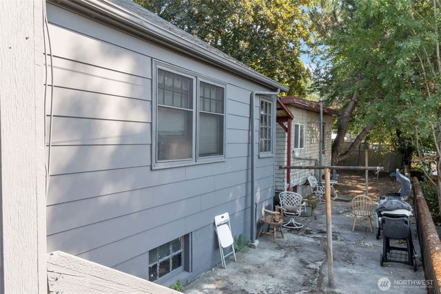 2135 4th Street, Bremerton, WA 98312