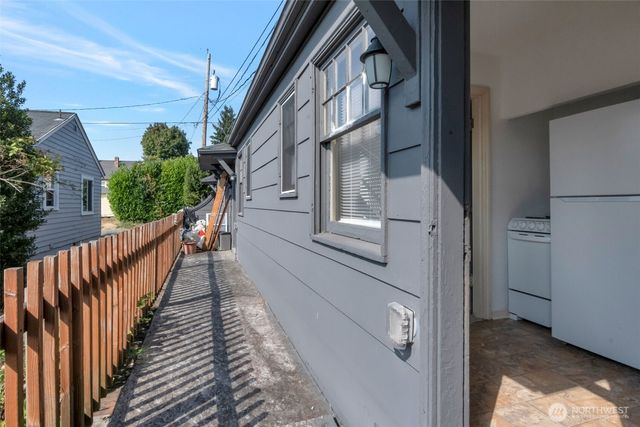 2135 4th Street, Bremerton, WA 98312