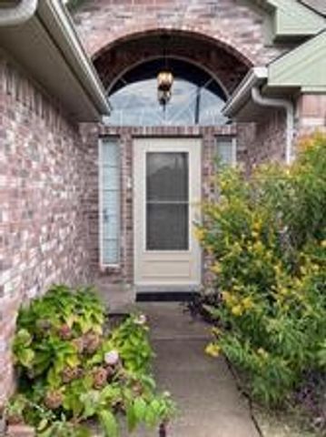 908 Busby Drive, Cedar Hill, TX 75104