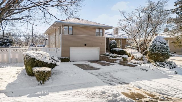 98 Birchwood Park Drive, Jericho, NY 11753