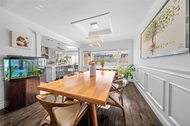 98 Birchwood Park Drive, Jericho, NY 11753