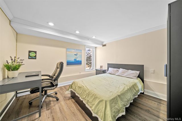 98 Birchwood Park Drive, Jericho, NY 11753