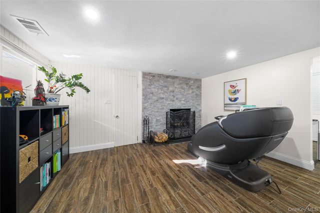 98 Birchwood Park Drive, Jericho, NY 11753