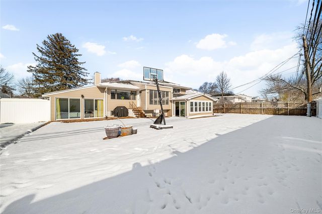 98 Birchwood Park Drive, Jericho, NY 11753