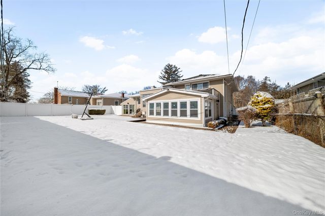 98 Birchwood Park Drive, Jericho, NY 11753