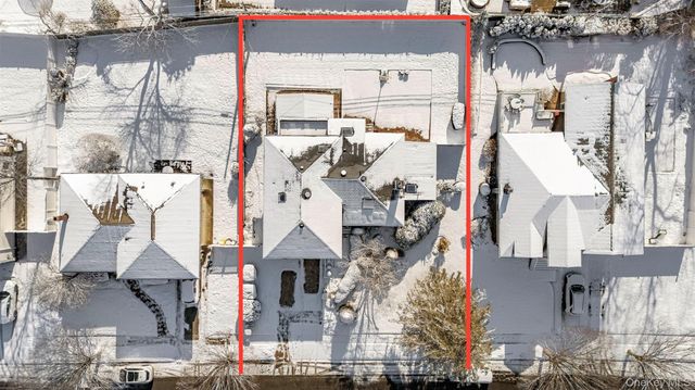 98 Birchwood Park Drive, Jericho, NY 11753