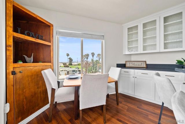 5155 W Point Loma 8, San Diego, CA 92107