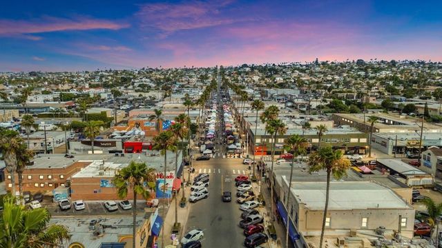 5155 W Point Loma 8, San Diego, CA 92107