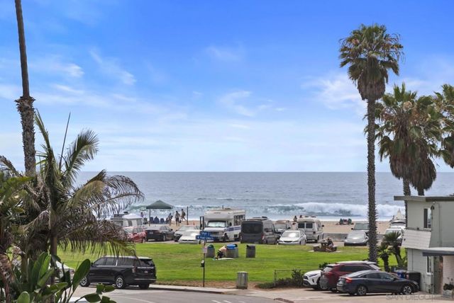 5155 W Point Loma 8, San Diego, CA 92107
