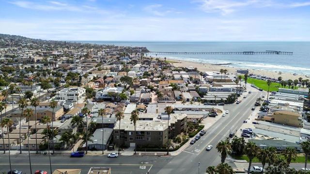 5155 W Point Loma 8, San Diego, CA 92107